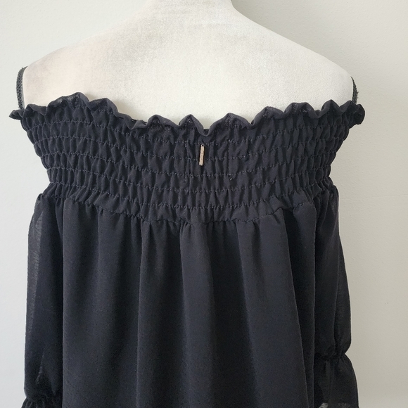 Misa Fontane blouse Off-the-Shoulder 3/4-Sleeve Tassel-Trim Top, Onyx Size Small - Picture 12 of 16